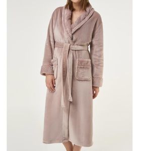 Fleece Robe NWOT